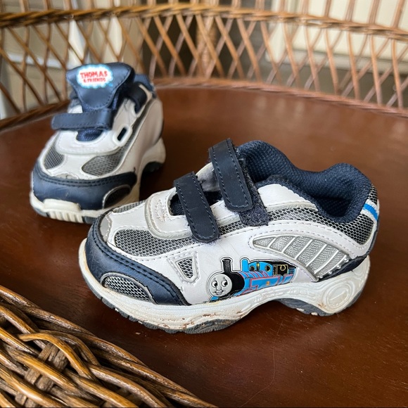 Thomas & Friends Shoes Thomas Friends Velcro Sneakers Baby Boy Size